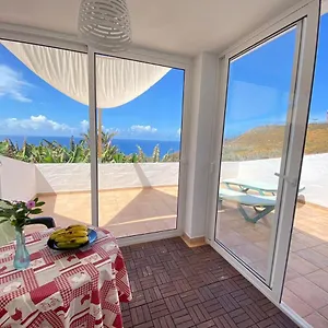 apartamentos-tazacorte.in-canary-islands.com/